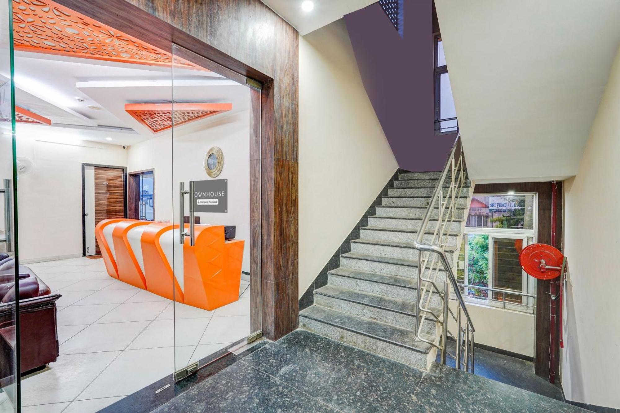 Super Townhouse Purushawalakm Hotel Chennai Luaran gambar